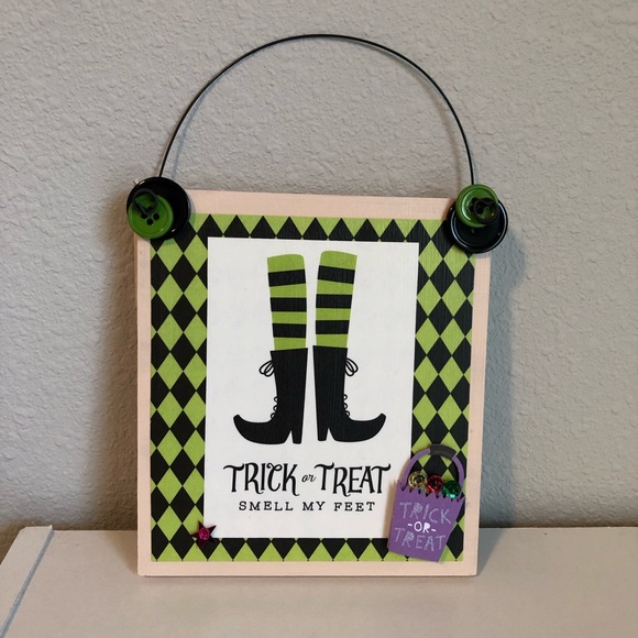 Other - 🦇🎃 Trick Or Treat Wooden Sign 🆕